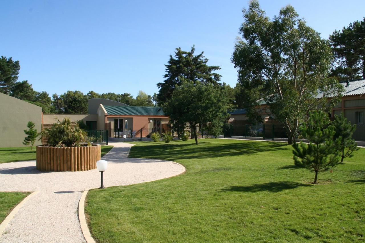 Cottages Des Pins Saint-Hilaire-de-Riez Exterior photo